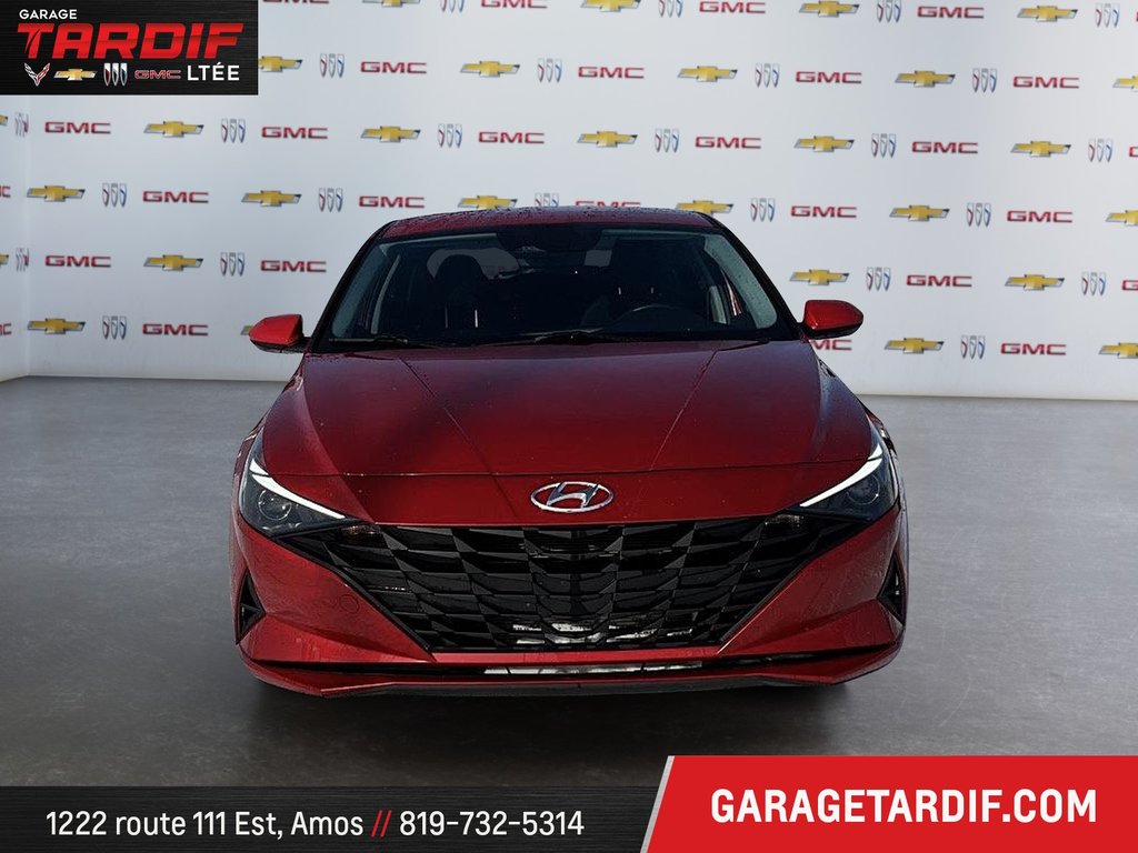 2022 Hyundai Elantra in Amos, Quebec - 2 - w1024h768px