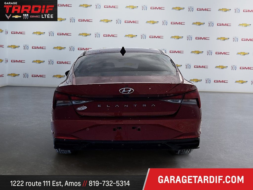 2022 Hyundai Elantra in Amos, Quebec - 3 - w1024h768px