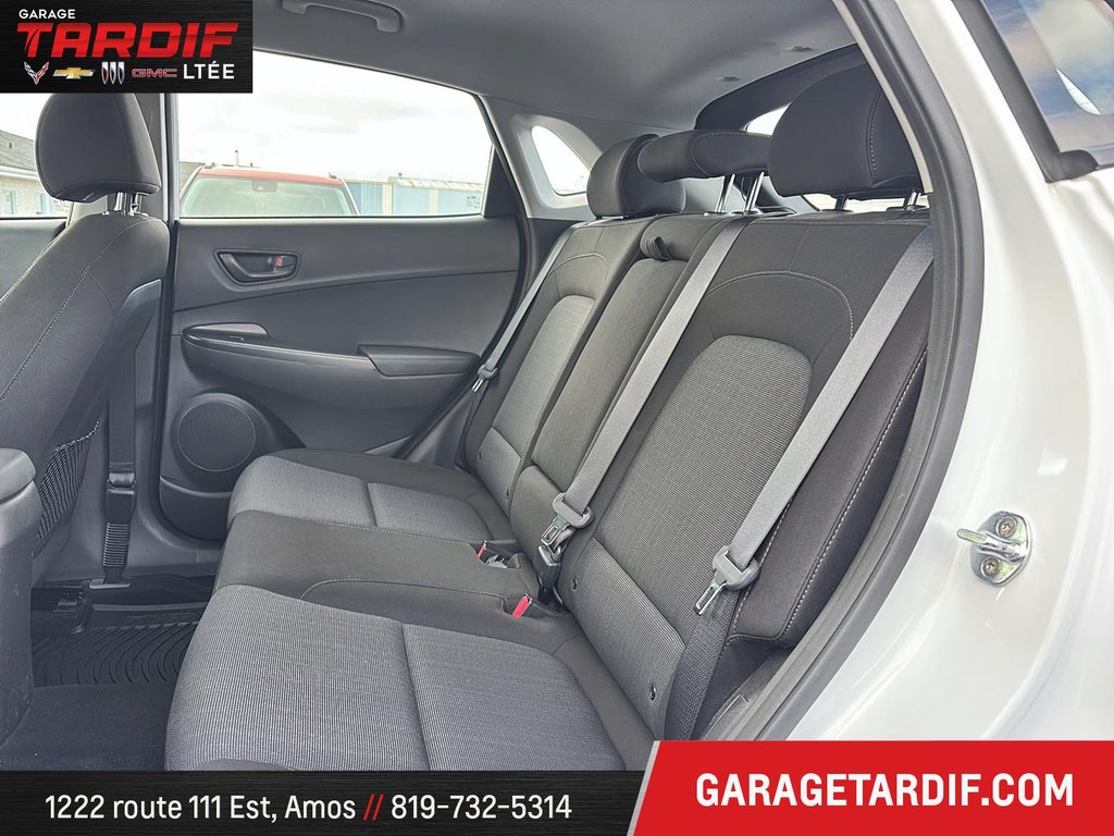Hyundai KONA  2022 à Amos, Québec - 9 - w1024h768px