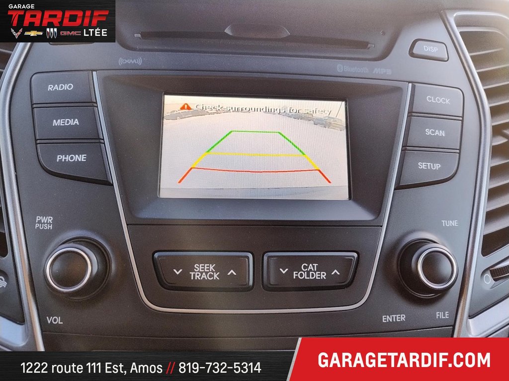 2016 Hyundai Santa Fe in Amos, Quebec - 18 - w1024h768px
