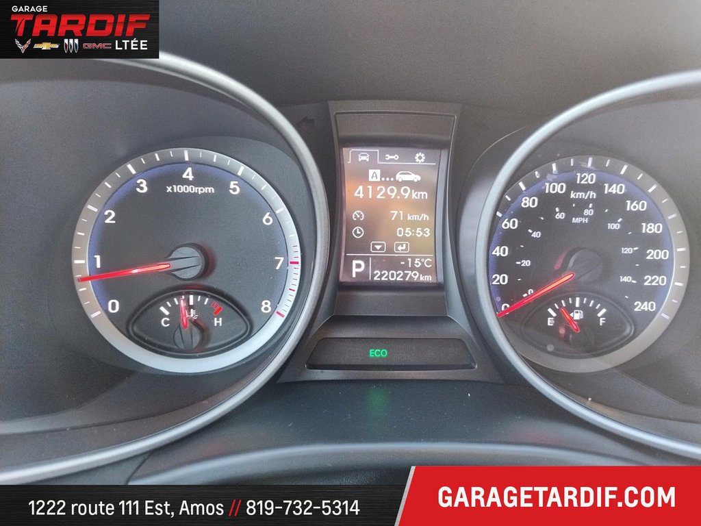 2016 Hyundai Santa Fe in Amos, Quebec - 17 - w1024h768px