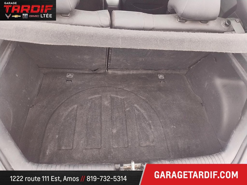 Hyundai VELOSTER  2013 à Amos, Québec - 12 - w1024h768px