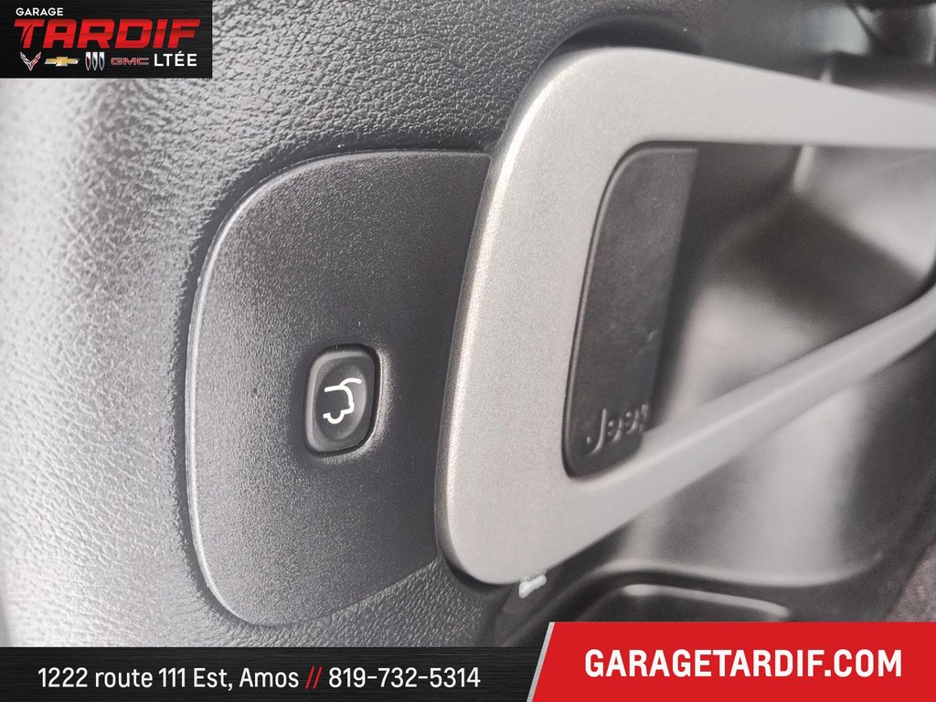 Jeep CHEROKEE  2016 à Amos, Québec - 32 - w1024h768px