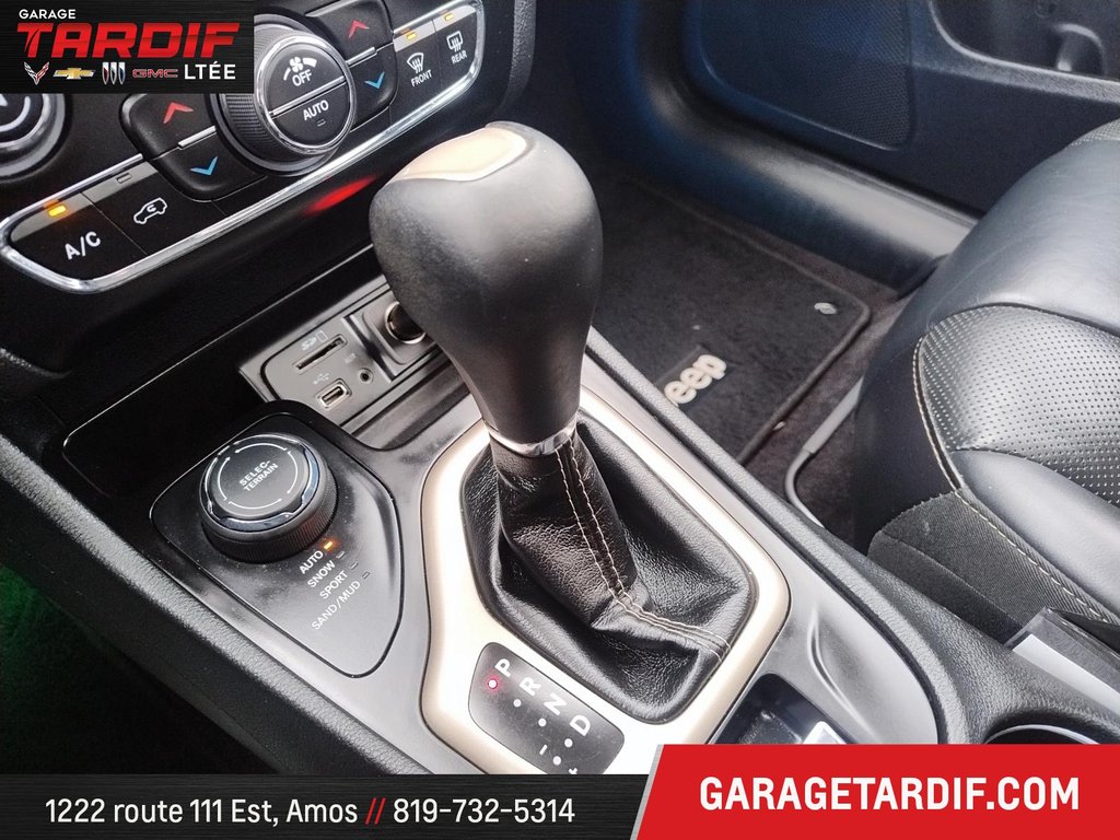 Jeep CHEROKEE  2016 à Amos, Québec - 20 - w1024h768px