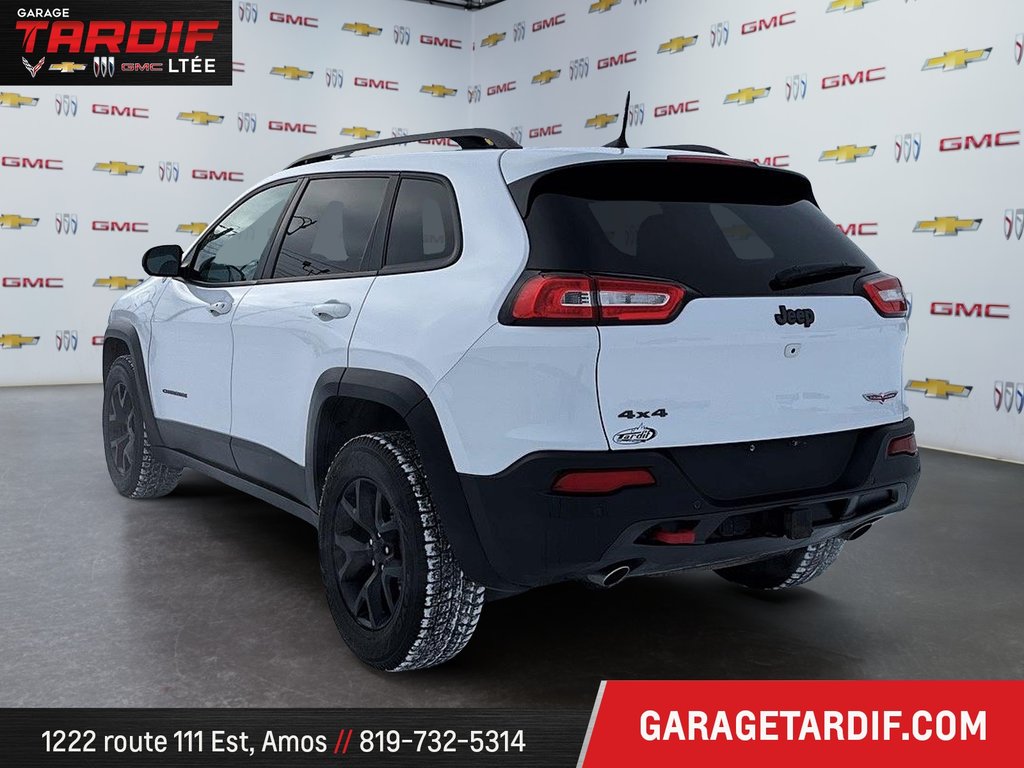 2018 Jeep Cherokee in Amos, Quebec - 4 - w1024h768px