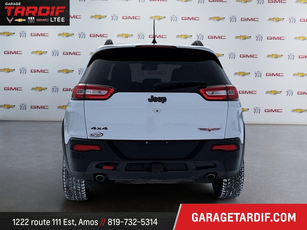 2018 Jeep Cherokee in Amos, Quebec - 3 - w1024h768px