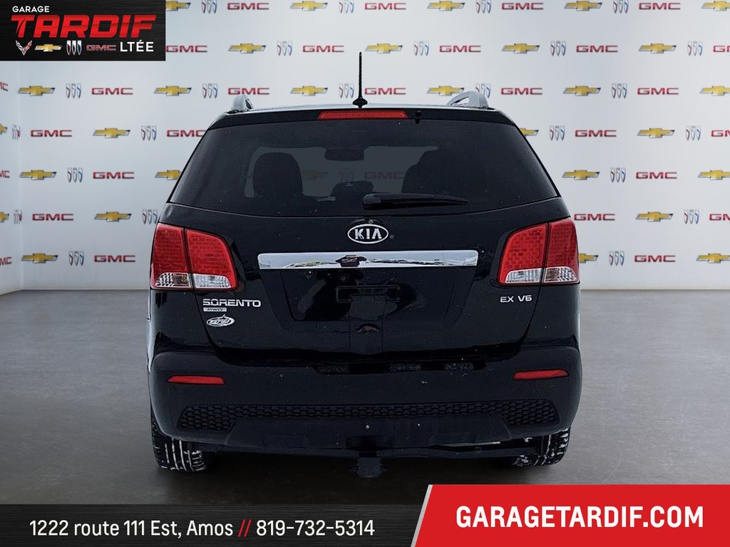 Kia Sorento  2013 à Amos, Québec - 3 - w1024h768px