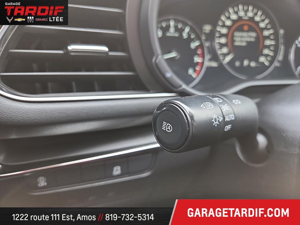 2021 Mazda 3 AWD in Amos, Quebec - 17 - w1024h768px