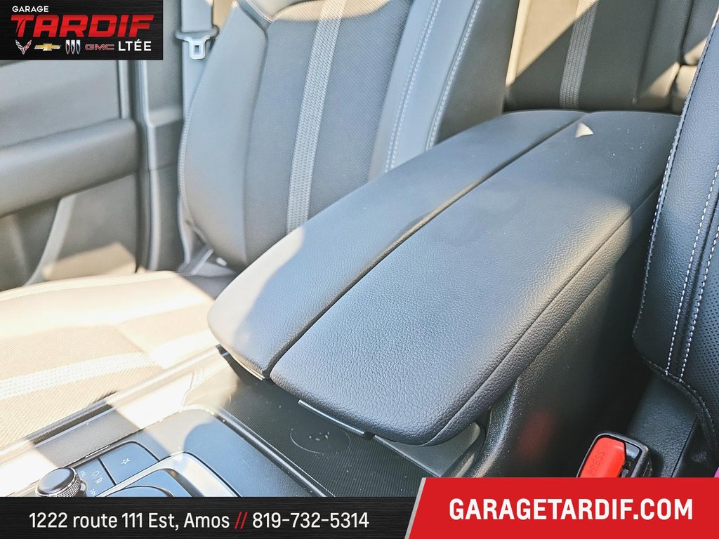 Mazda CX-50  2025 à Amos, Québec - 23 - w1024h768px