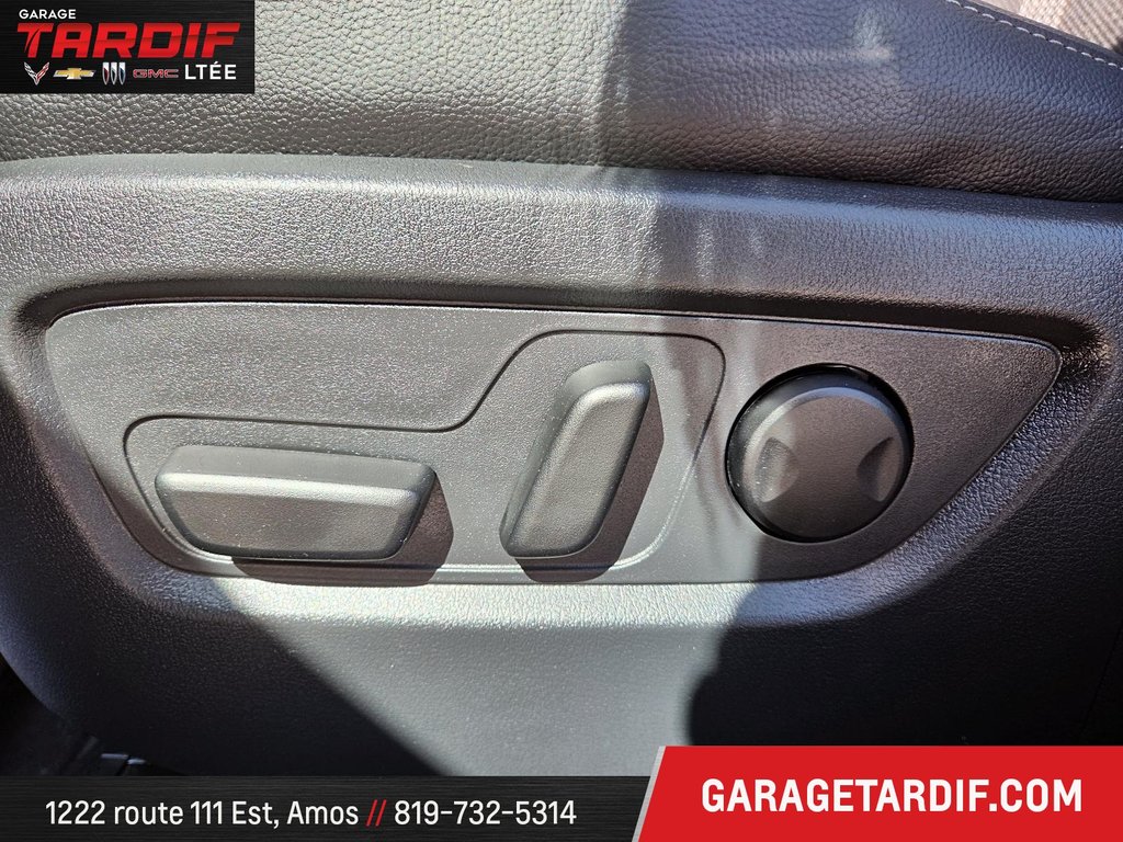 Mazda CX-50  2025 à Amos, Québec - 11 - w1024h768px