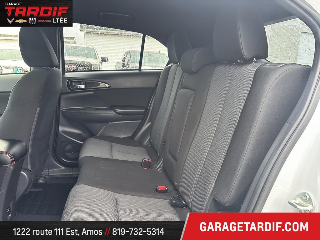 2023 Mitsubishi Eclipse in Amos, Quebec - 10 - w1024h768px