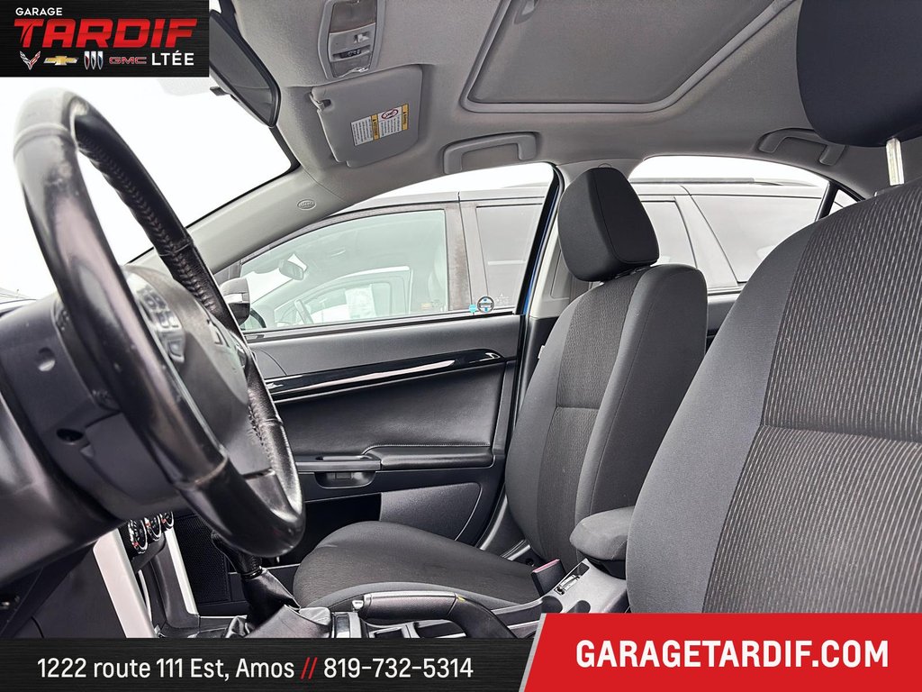 2017 Mitsubishi Lancer in Amos, Quebec - 10 - w1024h768px