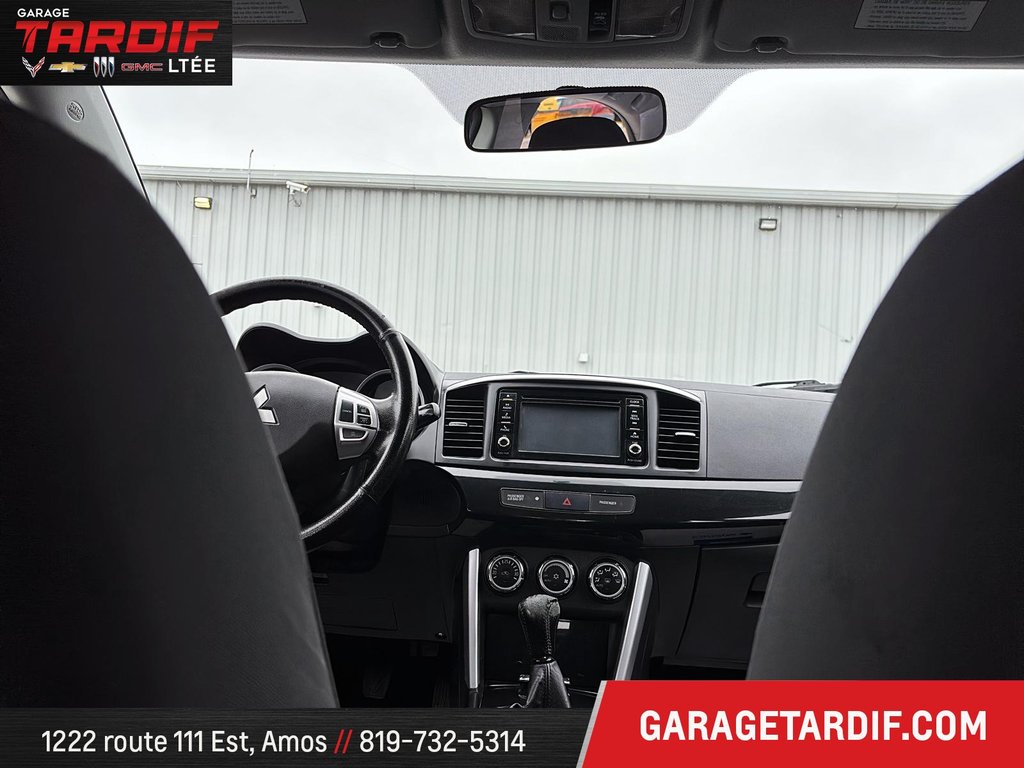 2017 Mitsubishi Lancer in Amos, Quebec - 7 - w1024h768px