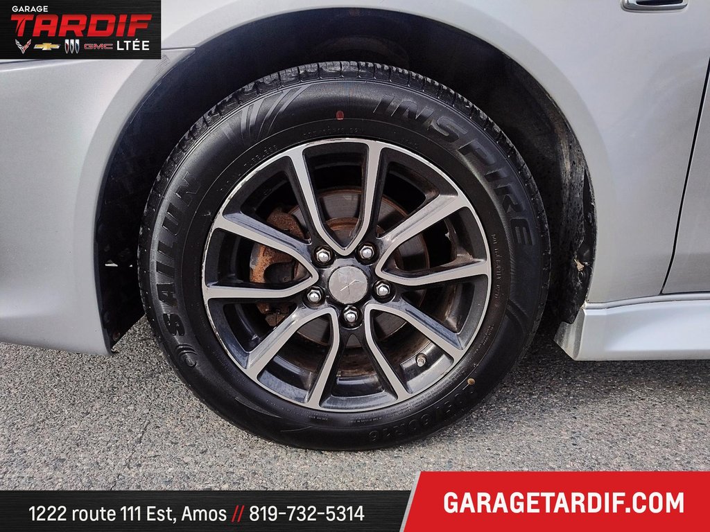 2017 Mitsubishi LANCER in Amos, Quebec - 7 - w1024h768px