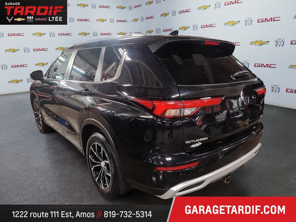 Mitsubishi OUTLANDER  2023 à Amos, Québec - 4 - w1024h768px