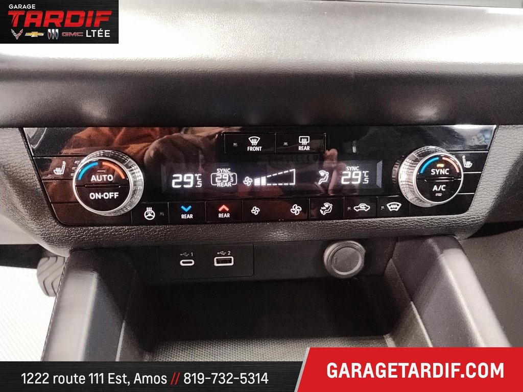 Mitsubishi OUTLANDER  2023 à Amos, Québec - 14 - w1024h768px