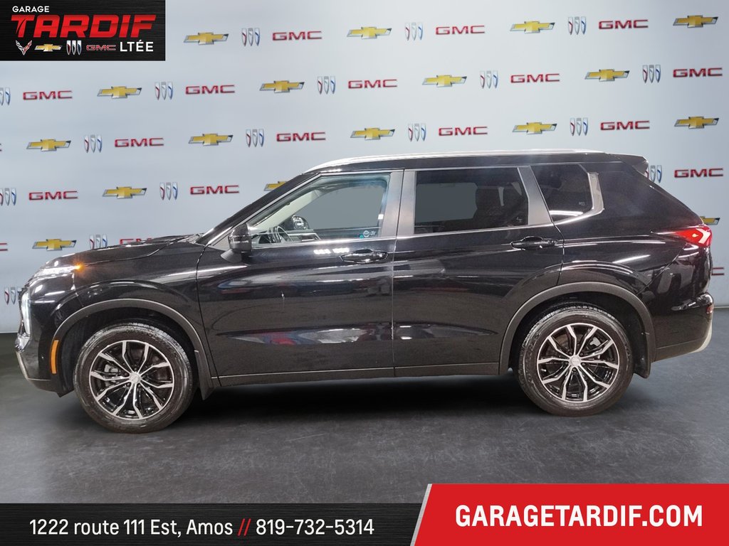 Mitsubishi OUTLANDER  2023 à Amos, Québec - 5 - w1024h768px