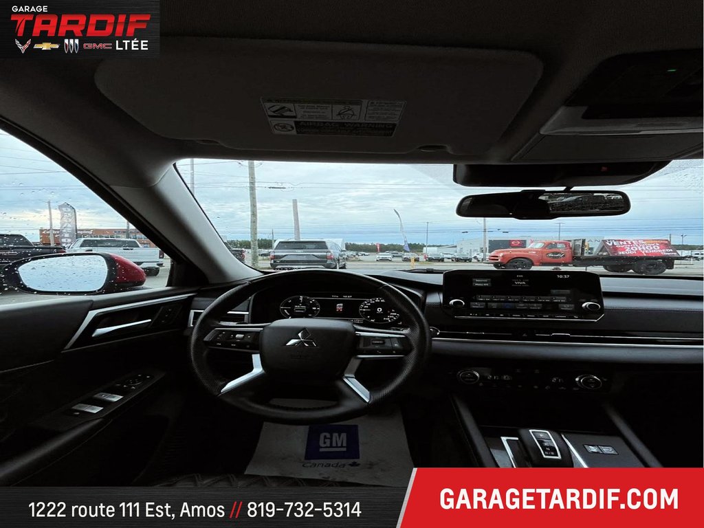 2024 Mitsubishi OUTLANDER in Amos, Quebec - 9 - w1024h768px