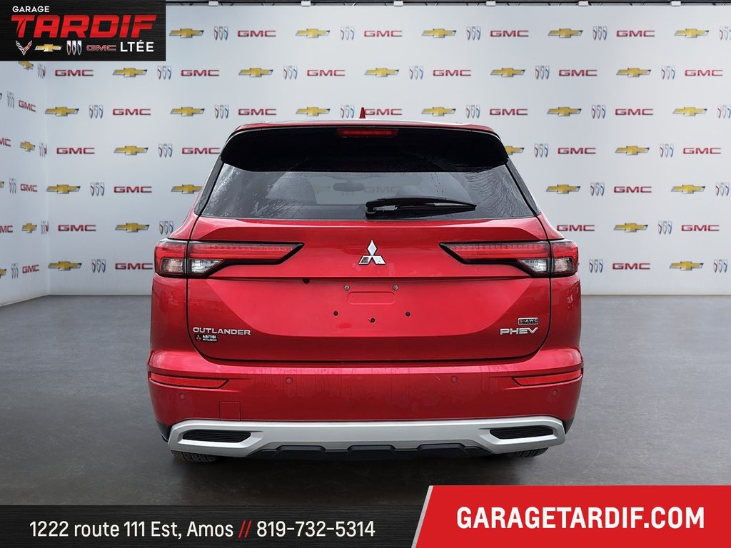 Mitsubishi Outlander  2024 à Amos, Québec - 3 - w1024h768px