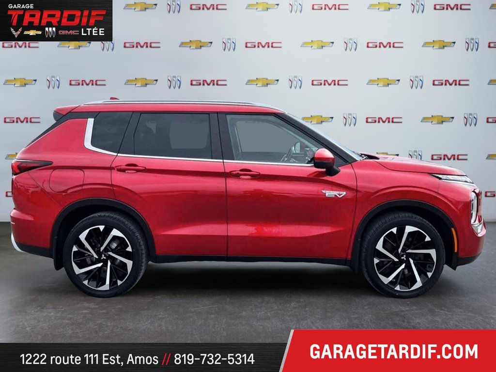 2024 Mitsubishi OUTLANDER in Amos, Quebec - 5 - w1024h768px