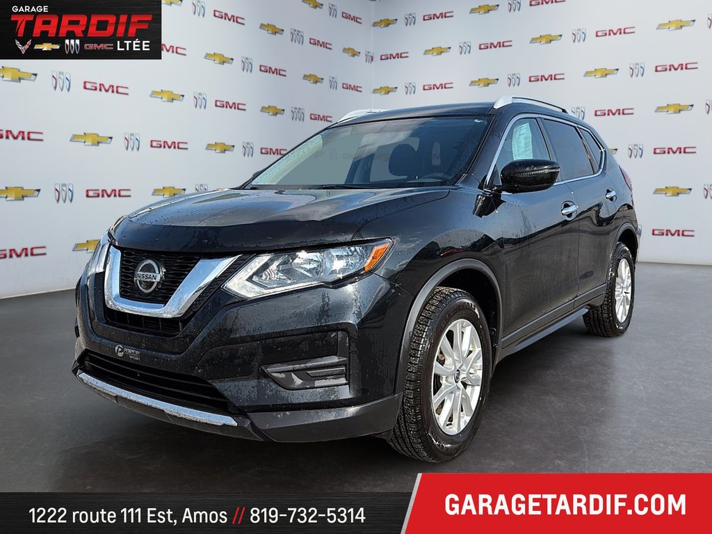 2020 Nissan Rogue in Amos, Quebec - 1 - w1024h768px