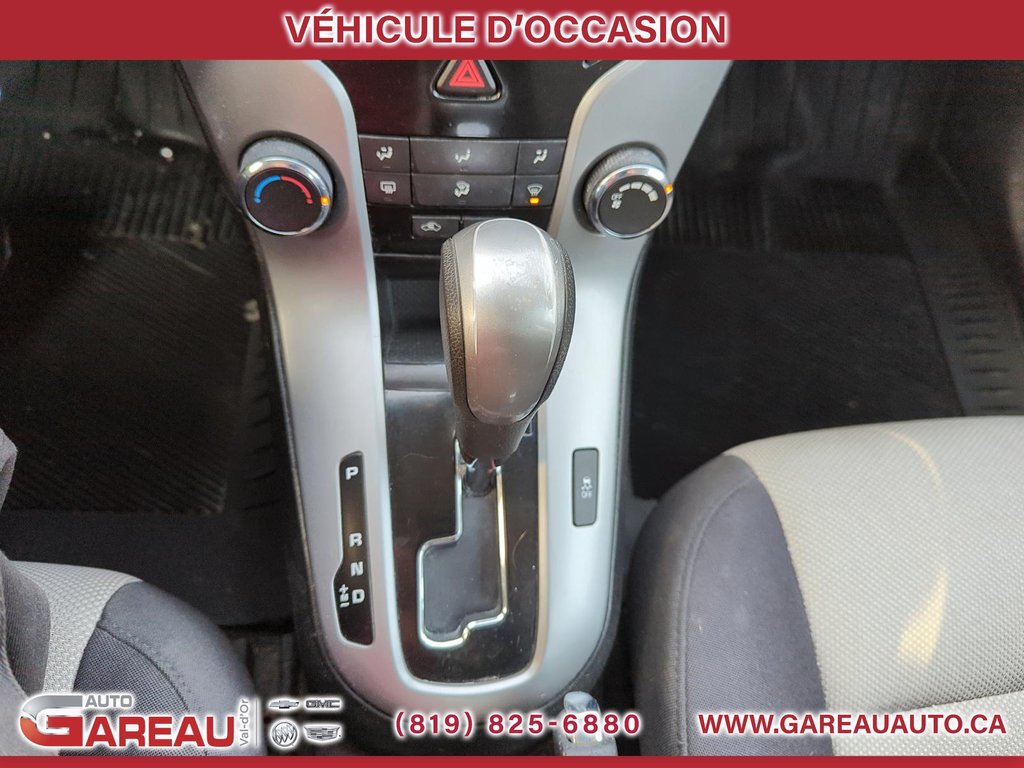 2012 Chevrolet Cruze in Val-d'Or, Quebec - 15 - w1024h768px