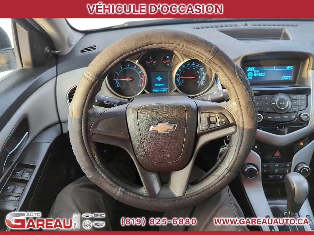 2012 Chevrolet Cruze in Val-d'Or, Quebec - 12 - w1024h768px