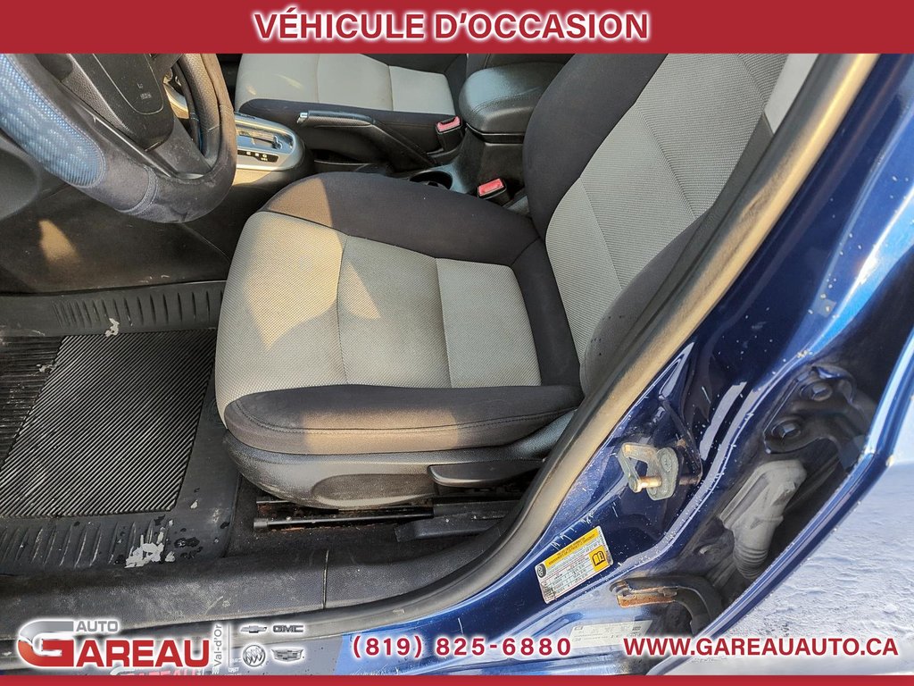 2012 Chevrolet Cruze in Val-d'Or, Quebec - 9 - w1024h768px