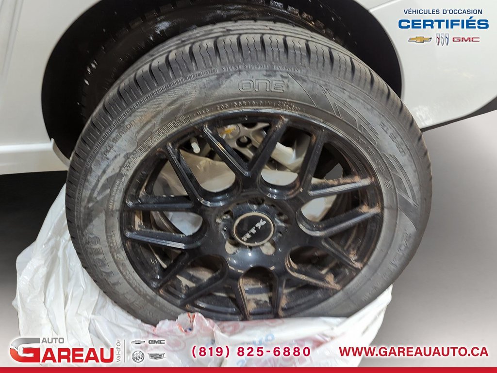 Chevrolet Cruze  2017 à Val-d'Or, Québec - 23 - w1024h768px