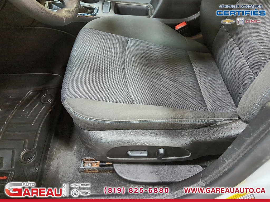 Chevrolet Cruze  2017 à Val-d'Or, Québec - 9 - w1024h768px