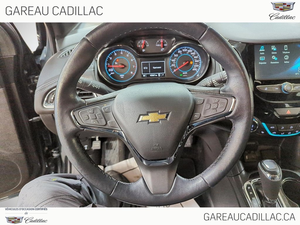 2018 Chevrolet Cruze in Val-d'Or, Quebec - 12 - w1024h768px