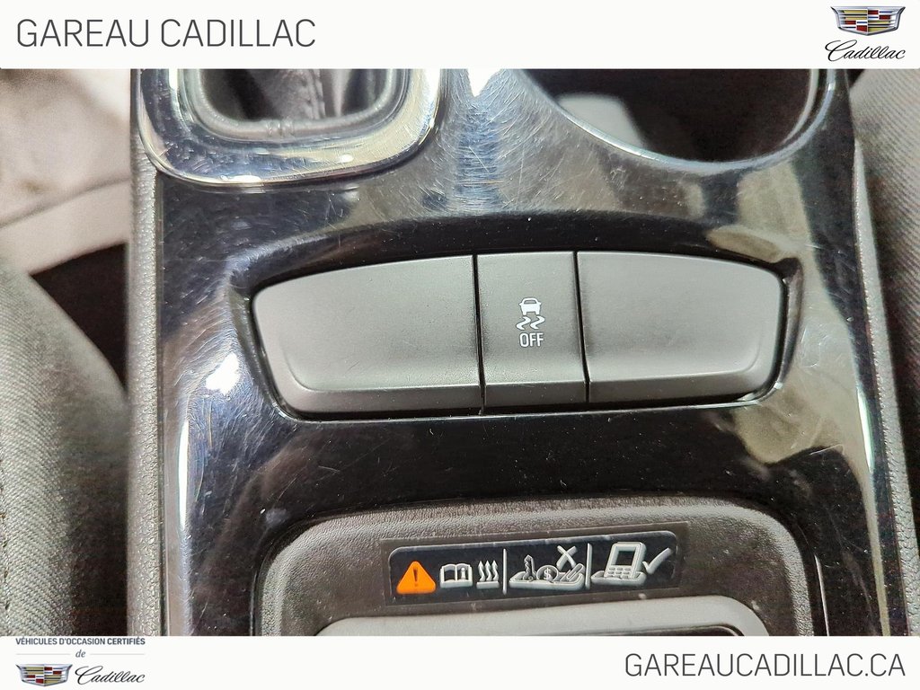 2018 Chevrolet Cruze in Val-d'Or, Quebec - 16 - w1024h768px