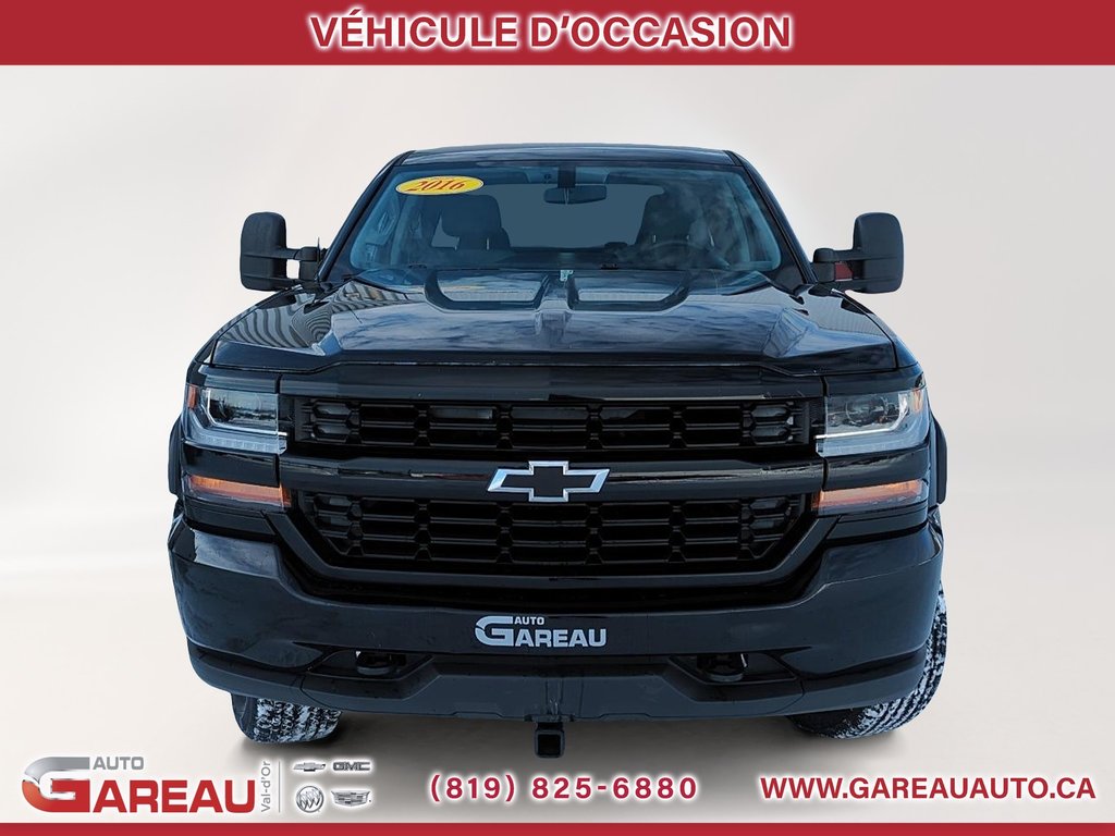 2016 Chevrolet Silverado 1500 in Val-d'Or, Quebec - 2 - w1024h768px