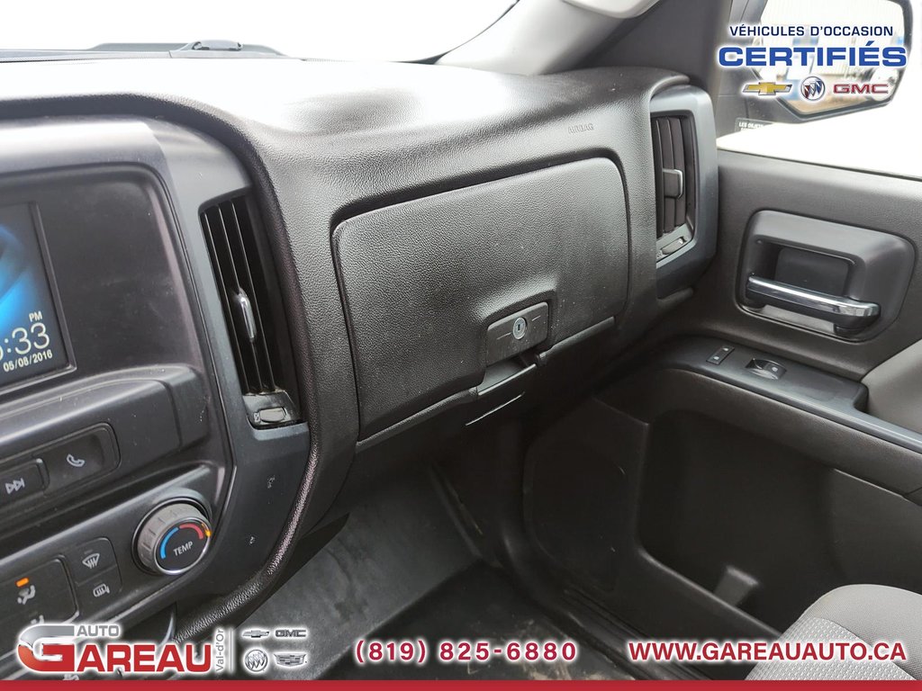 2017 Chevrolet Silverado 1500 in Val-d'Or, Quebec - 23 - w1024h768px