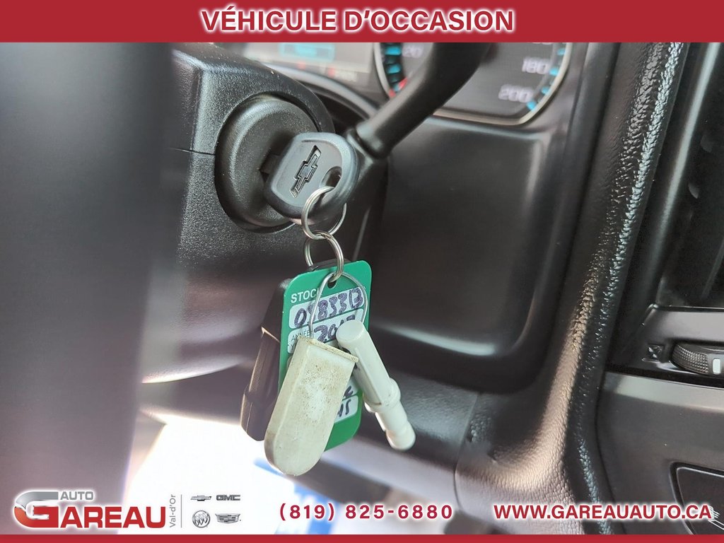 2017 Chevrolet Silverado 1500 2LT in Val-d'Or, Quebec - 22 - w1024h768px