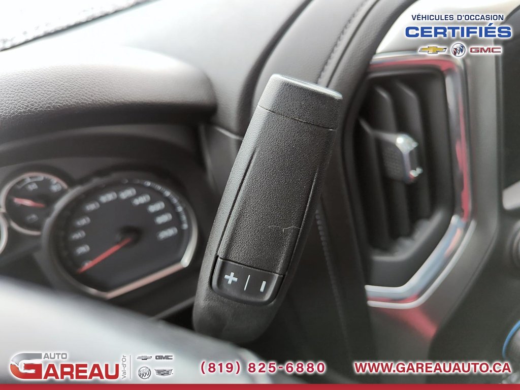 2021 Chevrolet Silverado 1500 in Val-d'Or, Quebec - 17 - w1024h768px