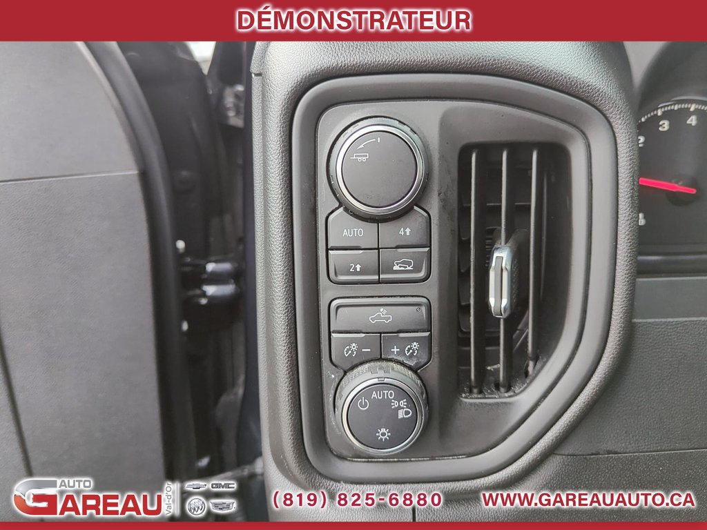 2024 Chevrolet Silverado 1500 in Val-d'Or, Quebec - 16 - w1024h768px