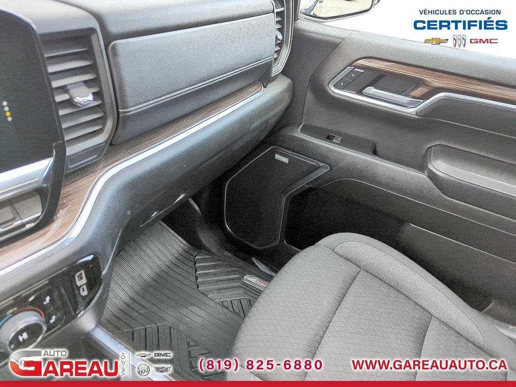2024 Chevrolet Silverado 1500 in Val-d'Or, Quebec - 21 - w1024h768px
