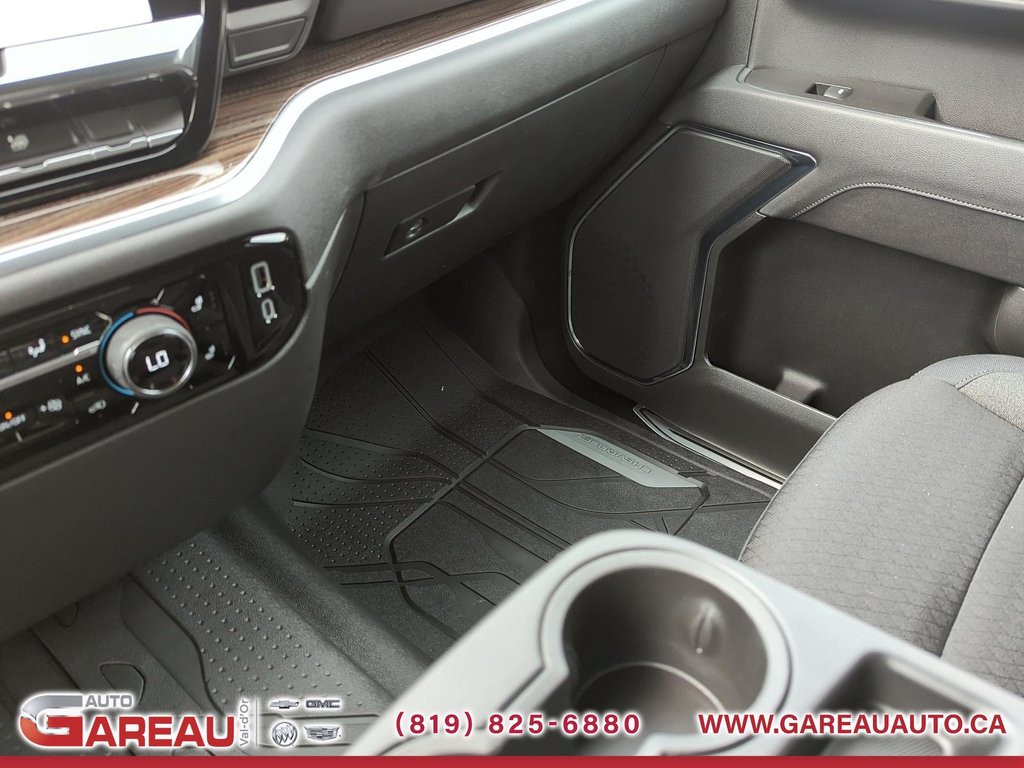 Chevrolet Silverado 1500  2025 à Val-d'Or, Québec - 21 - w1024h768px