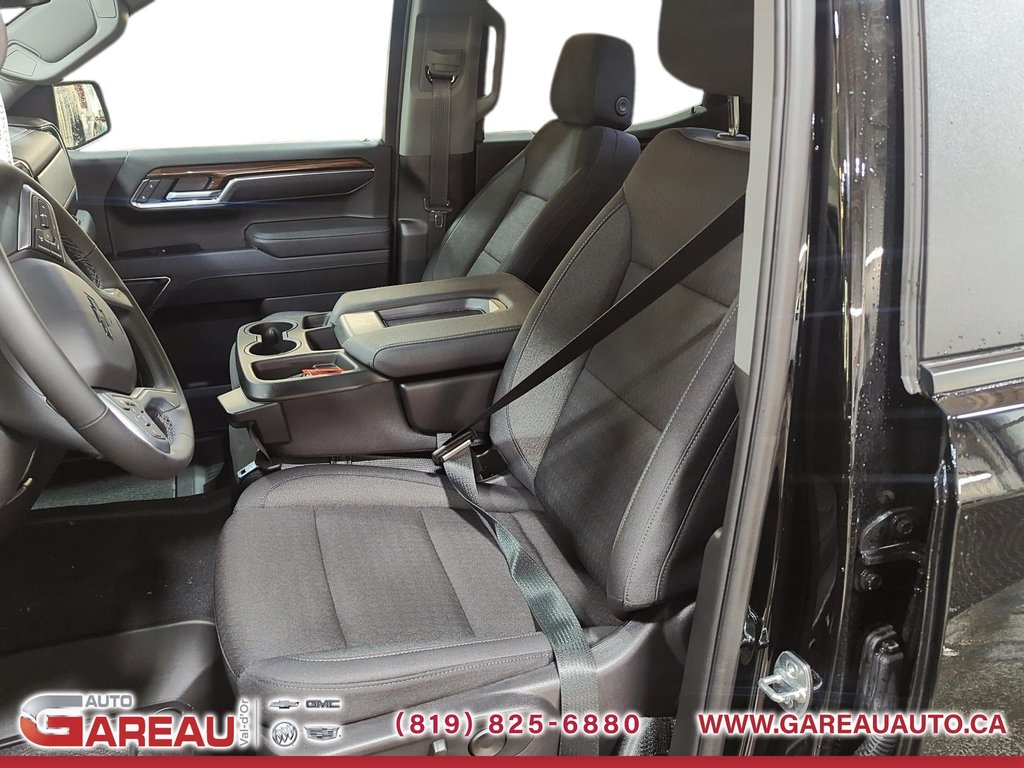 Chevrolet Silverado 1500  2025 à Val-d'Or, Québec - 9 - w1024h768px