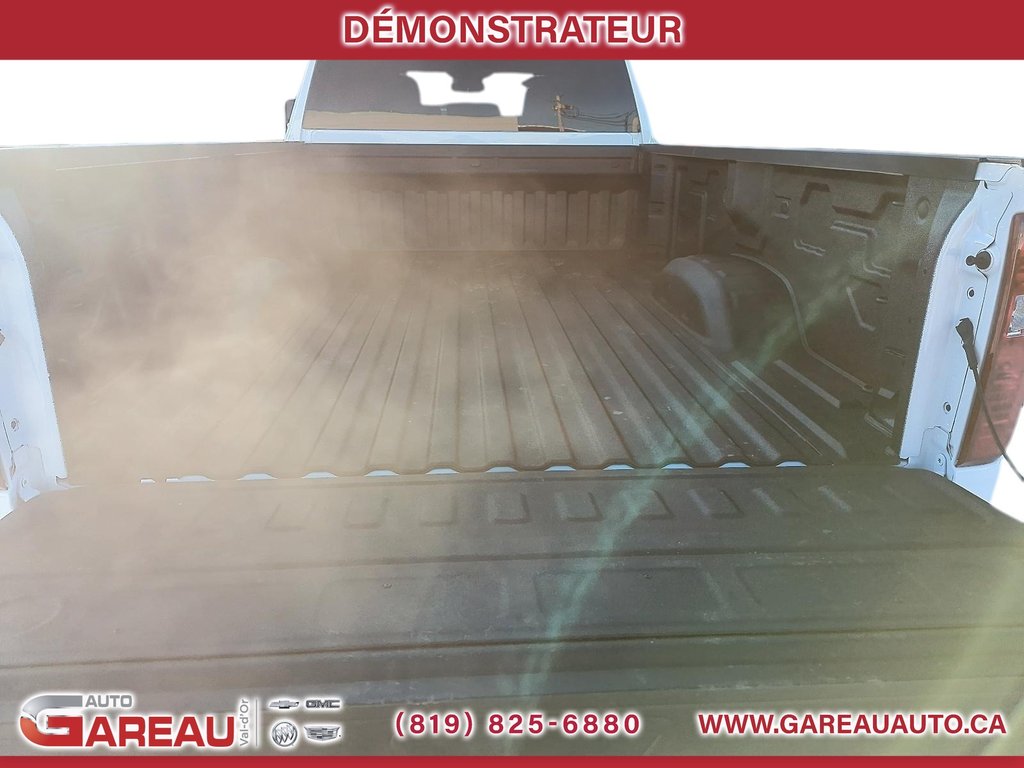 Chevrolet Silverado 2500 HD  2026 à Val-d'Or, Québec - 17 - w1024h768px