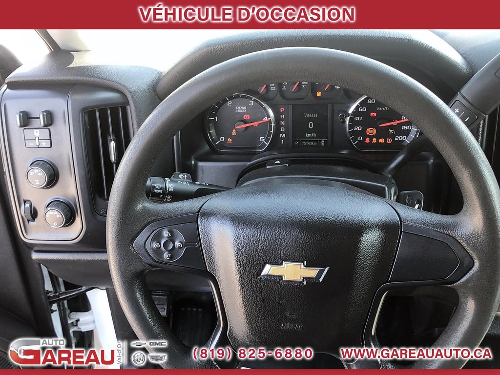 2015 Chevrolet Silverado 2500HD in Val-d'Or, Quebec - 14 - w1024h768px