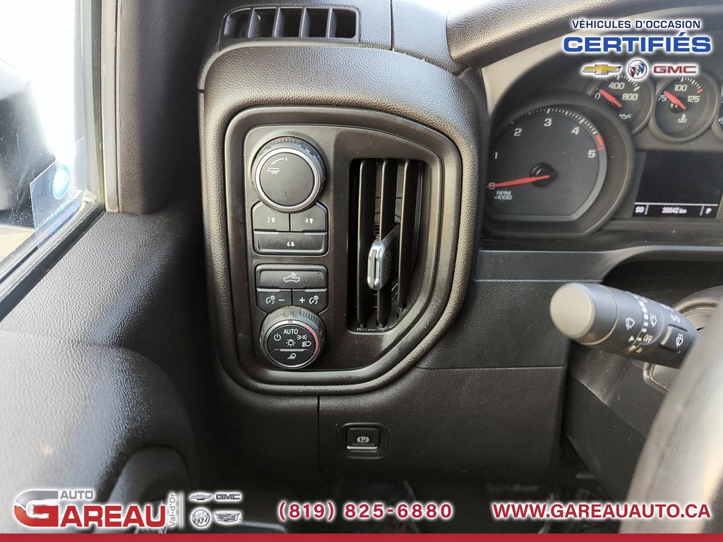 2022 Chevrolet Silverado 2500HD in Val-d'Or, Quebec - 14 - w1024h768px
