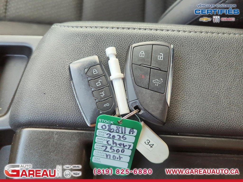 2025 Chevrolet Silverado 2500HD in Val-d'Or, Quebec - 14 - w1024h768px