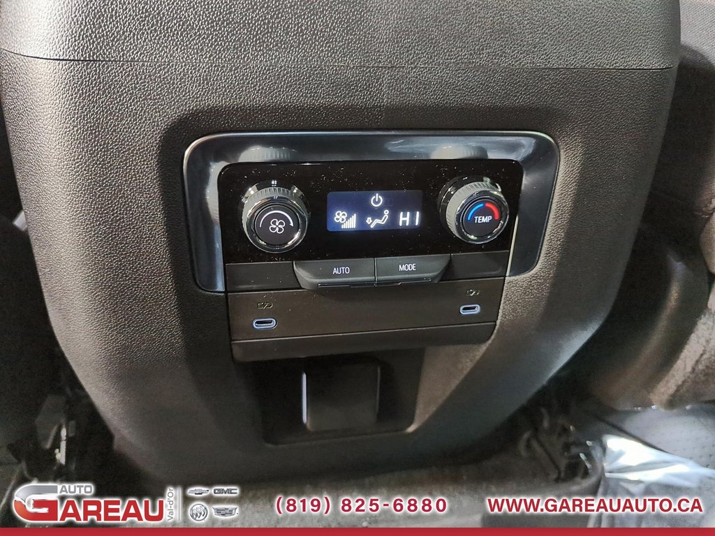 Chevrolet Suburban  2025 à Val-d'Or, Québec - 22 - w1024h768px