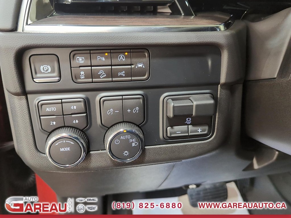 2025 Chevrolet Suburban in Val-d'Or, Quebec - 16 - w1024h768px