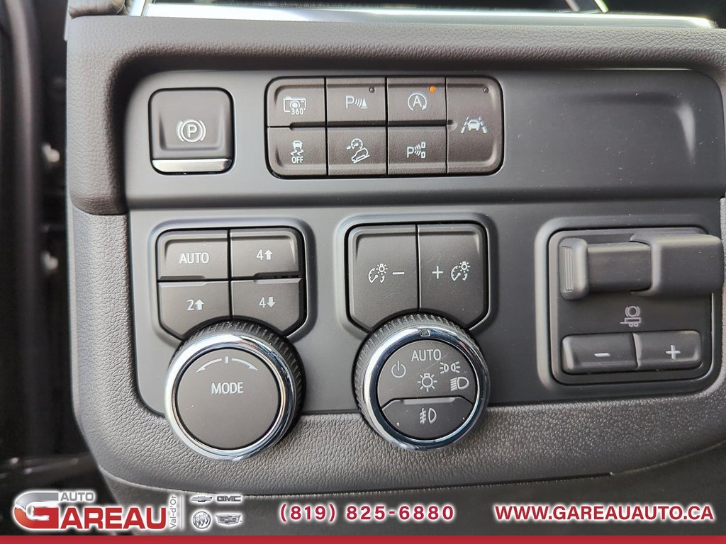 2025 Chevrolet Suburban in Val-d'Or, Quebec - 16 - w1024h768px
