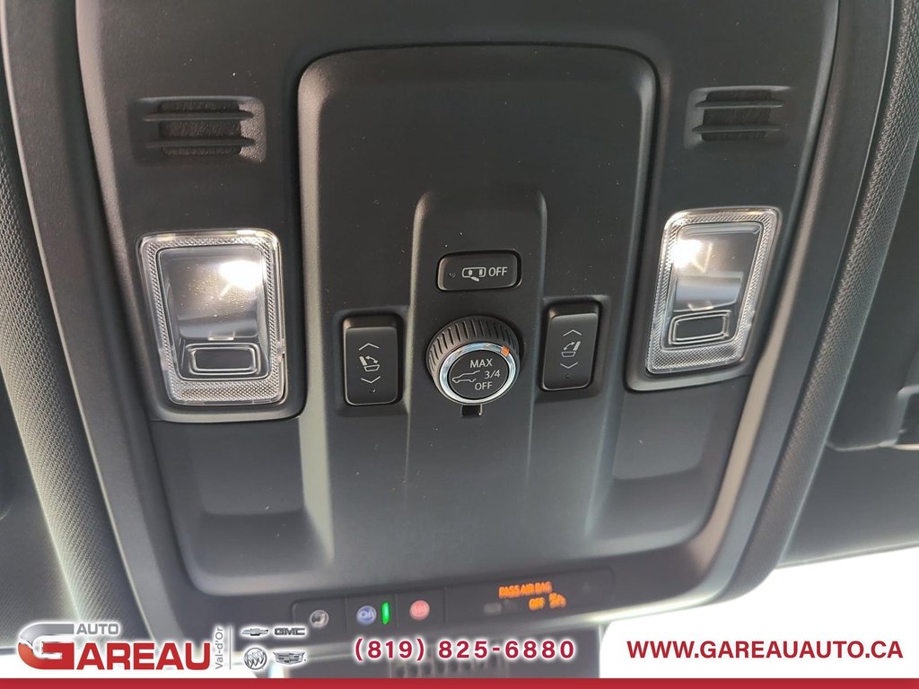 2025 Chevrolet Suburban in Val-d'Or, Quebec - 17 - w1024h768px