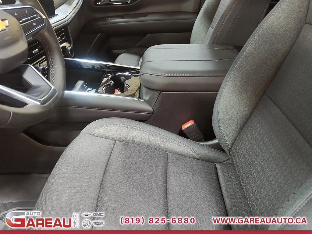 2025 Chevrolet Tahoe in Val-d'Or, Quebec - 10 - w1024h768px
