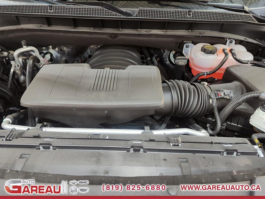 2025 Chevrolet Tahoe in Val-d'Or, Quebec - 8 - w1024h768px